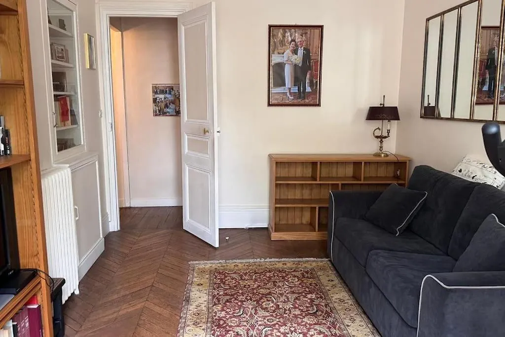 Apartment Grand Proche Champs Elysees